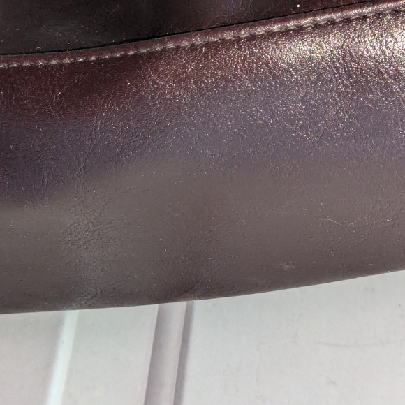 🦓 Chic Zebra Stripe Tote Bag - Cream & Brown with Full Zipper Top 🤎 - Picture 8 of 11